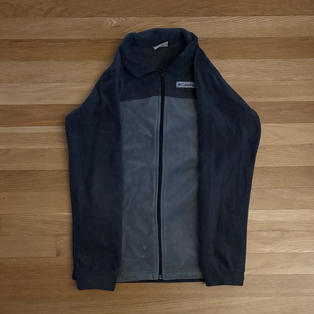 Columbia Charcoal and Light Gray Fleece Jacket